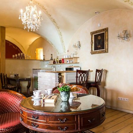 Antique Old Town Studio By Urban Rent Apartment วิลนีอุส ภายนอก รูปภาพ